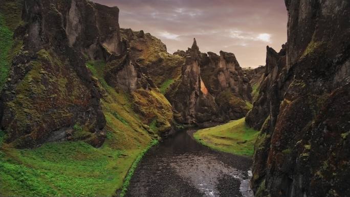 冰岛东南部的一个峡谷