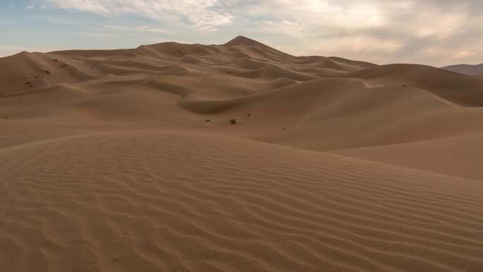 中国内蒙古阿拉善巴丹吉林沙漠西线沙丘延时