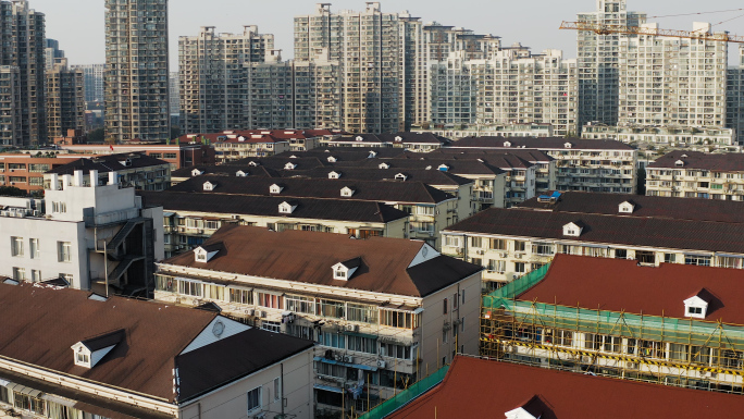上海长宁区居民楼老公房小区新式高楼层小区