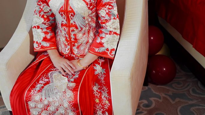 中式秀禾服新娘