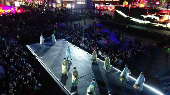 西安大唐不夜城演出航拍大唐步行街春节过年