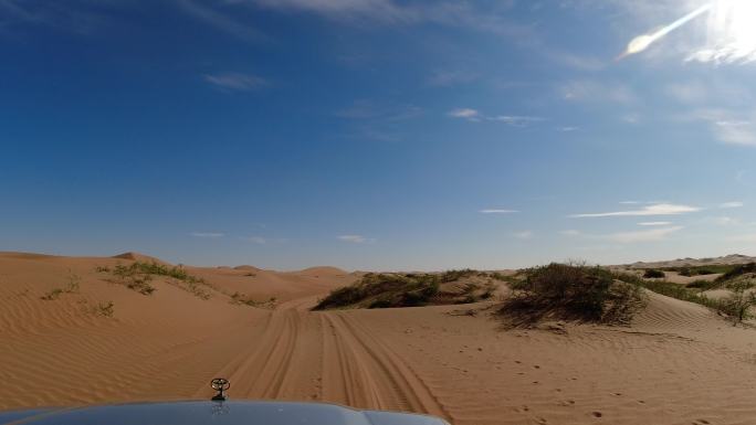 【原创】第一视角越野车穿越腾格里沙漠风光