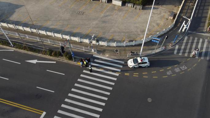 交通事故 警察 事故处理 路口交通