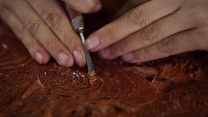 红木家具制作流程-雕刻