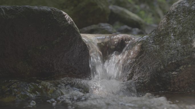 山涧溪流清泉石上流原素材log模式