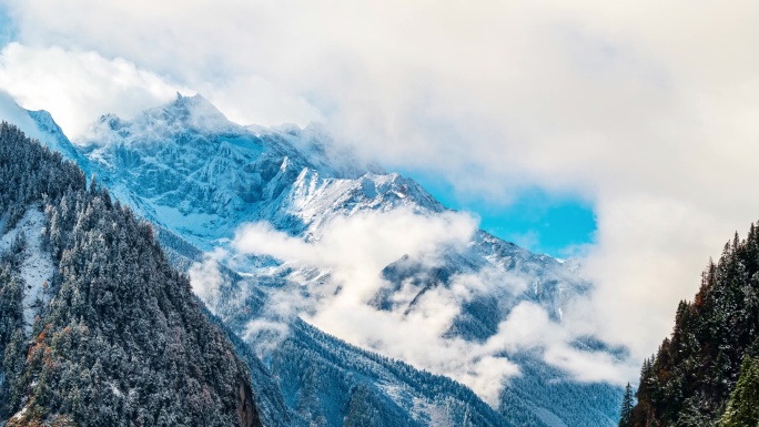 冬季雪山风光延时