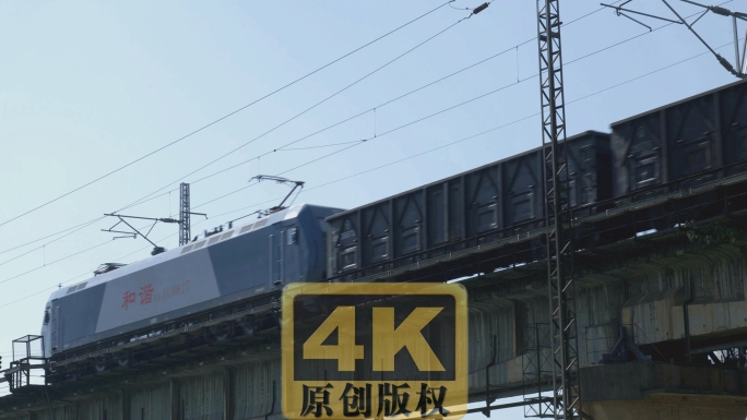 货运火车过铁路桥视频素材4K