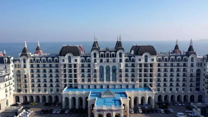 青岛港中旅海洋温泉皇冠酒店即墨海泉湾