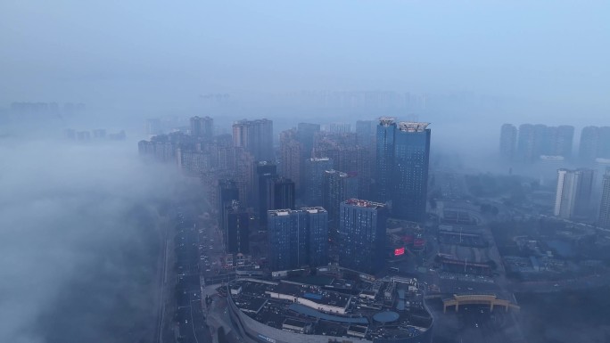 泸州万象汇 平流雾