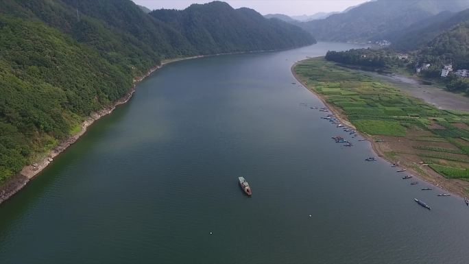 新安江 货轮 船 河流