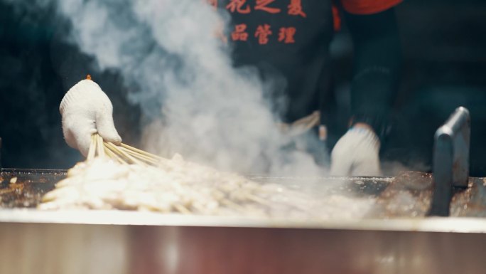 中国东北辽宁沈阳夜市街头美食烧烤