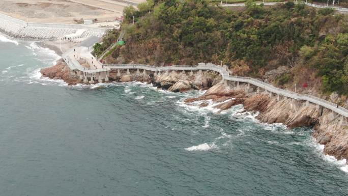 航拍深圳大梅沙海滨步道