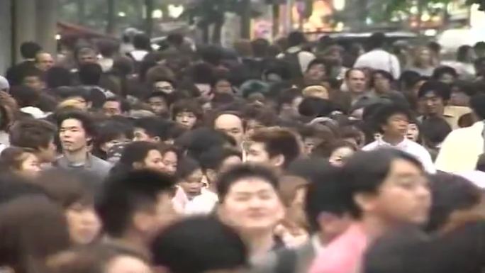 90年代街头行人人流