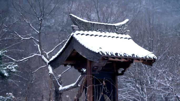 雪中空门 雪中的一扇门