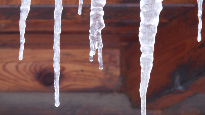 屋檐滴水 冰挂滴水 冰雪融化 冰雪消融
