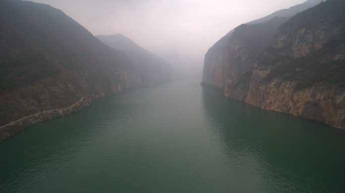 瞿塘峡巫峡航拍