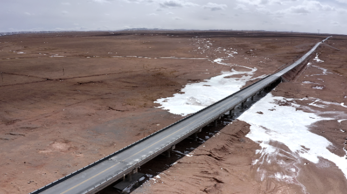 青藏公路冻土