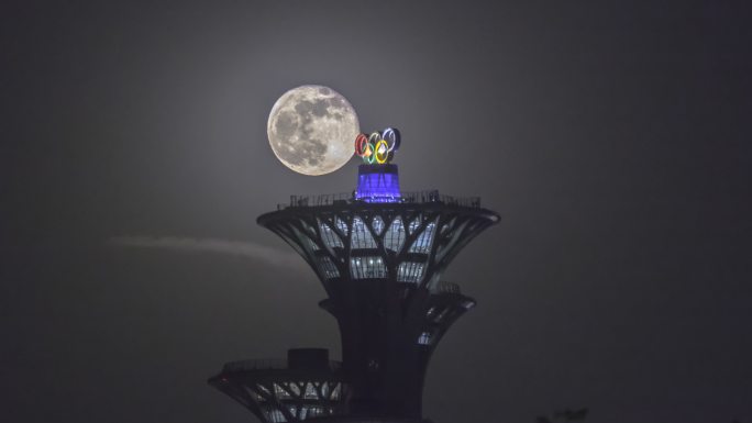 北京奥林匹克塔月升