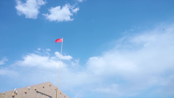 蓝天白云旗帜飘扬视频素材