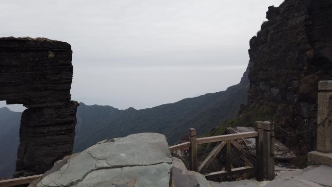 梵净山风景区蘑菇石老金顶景点地质奇观