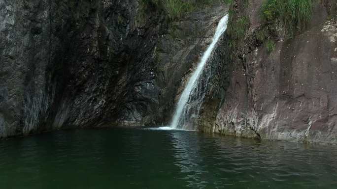 瀑布 溪流 山涧