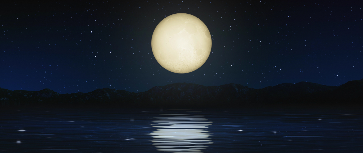 月亮星空流星山脉水面