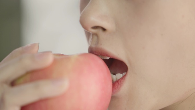 吃苹果