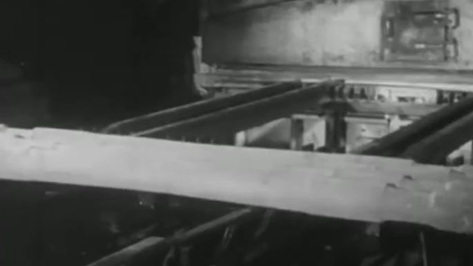 40年代机械制造打磨厂、火车轮轴