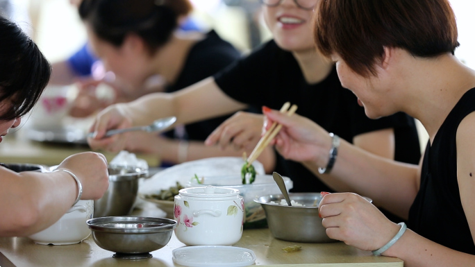 就餐，大食堂，工作餐，园区食堂