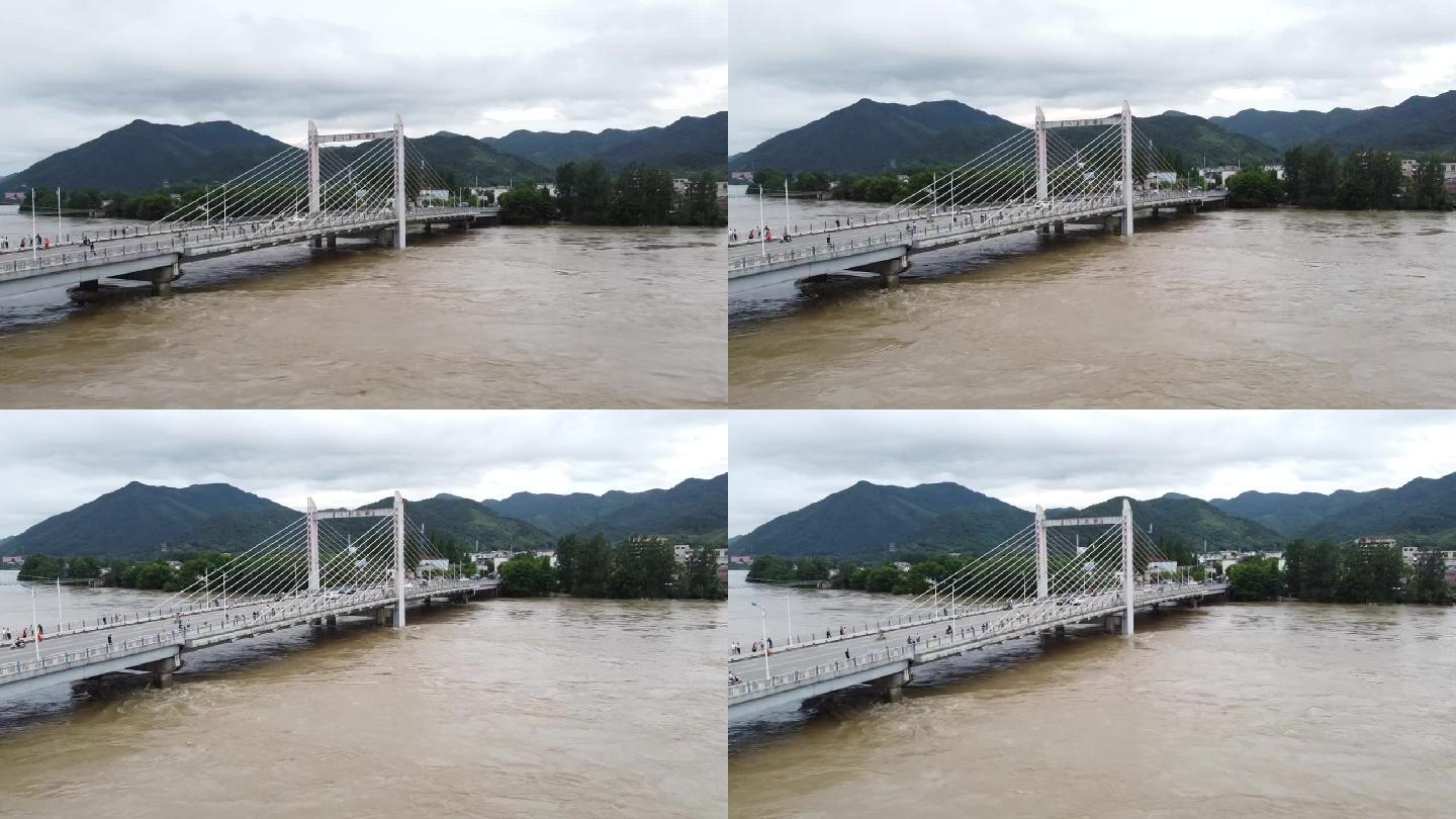 青弋江大桥洪水