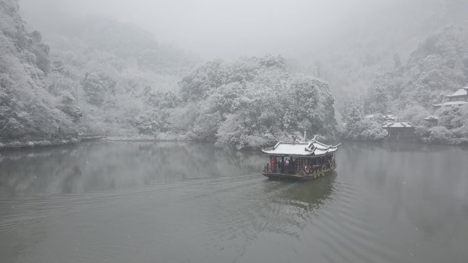 青城山雪景