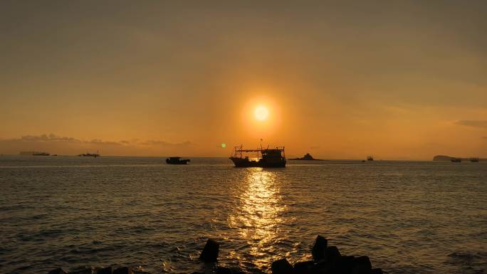 深圳南澳码头：与山海相逢，拍最美夕阳