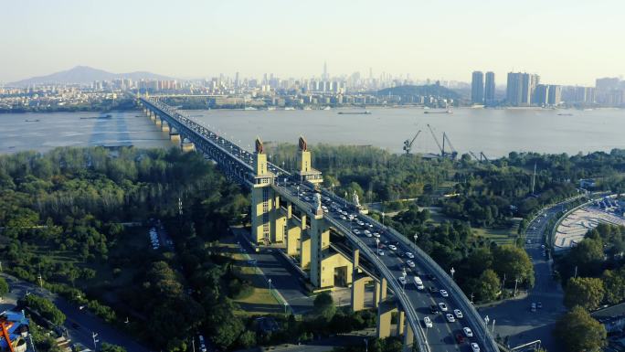 4K南京城市地标长江大桥航拍空镜素材视频