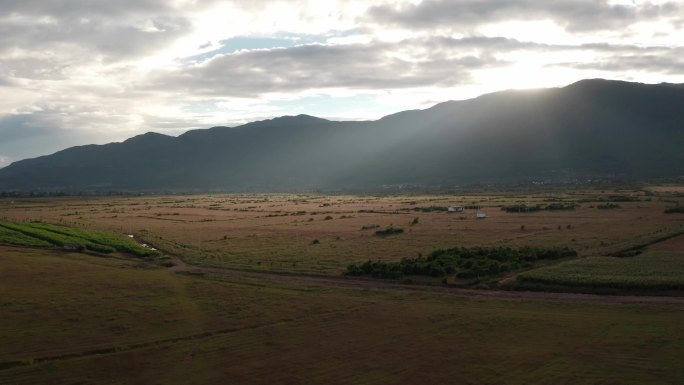 草原  航拍 空镜头 风景 自然