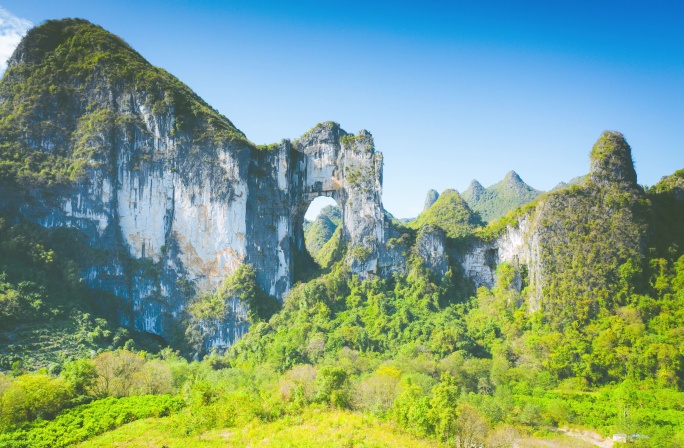 桂林穿岩山水风景经典喀斯特地貌风光