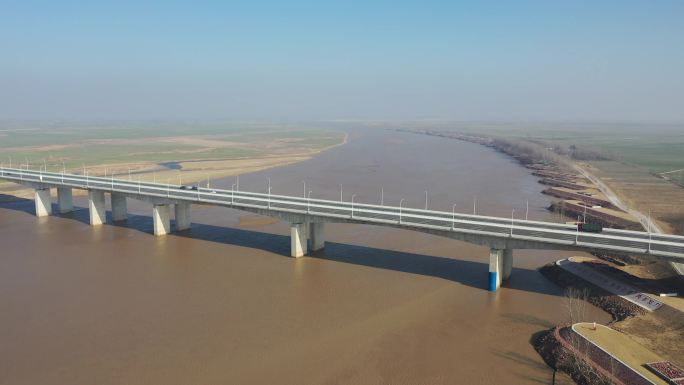 2k黄河大桥郑州段大景航拍空镜素材