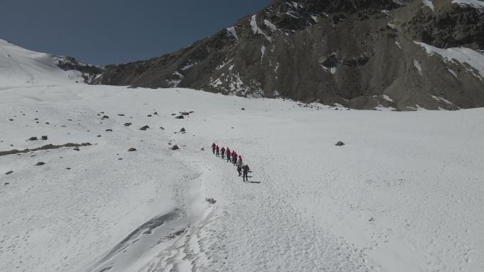 西藏廓琼岗日冰川洛堆峰航拍4K