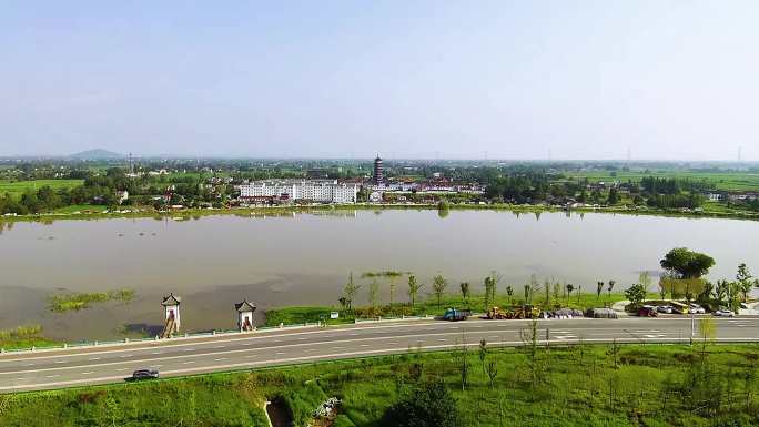 航拍南方洪水素材，河水暴涨杭埠河成悬河