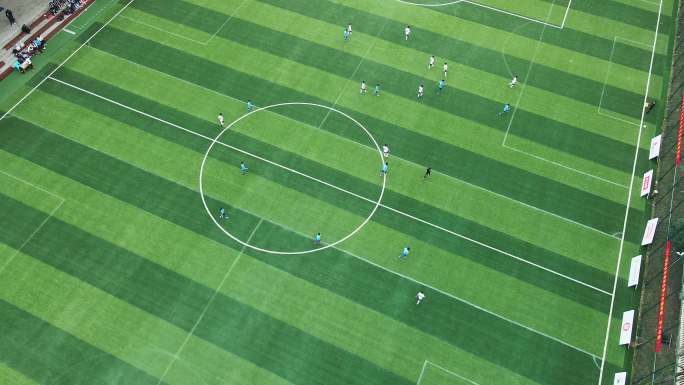 4K市民业余足球比赛航拍空镜