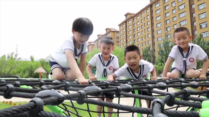 校园学生上课老师素材