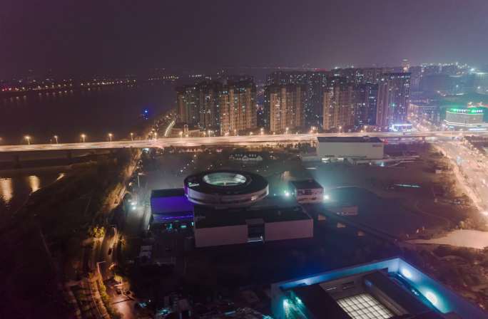 李自健美术馆延时夜景