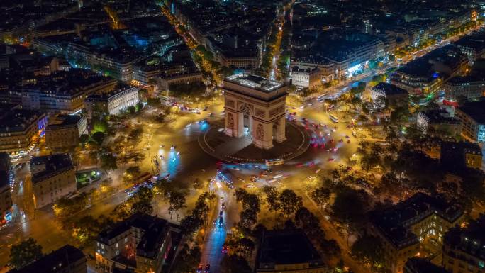 夜间照明巴黎市中心凯旋拱门