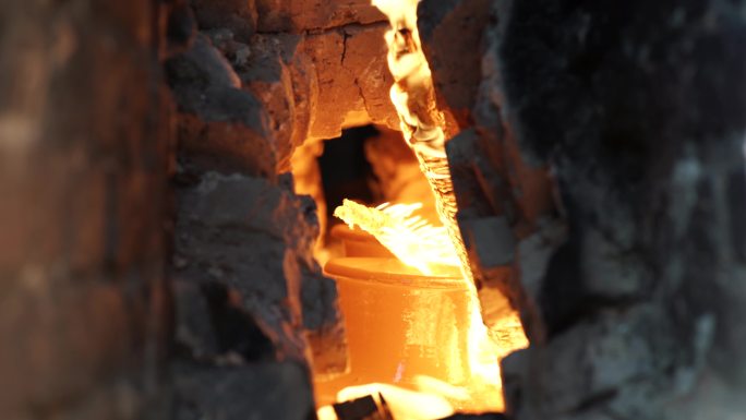 建水紫陶 建水陶 紫陶制作 龙窑烧制