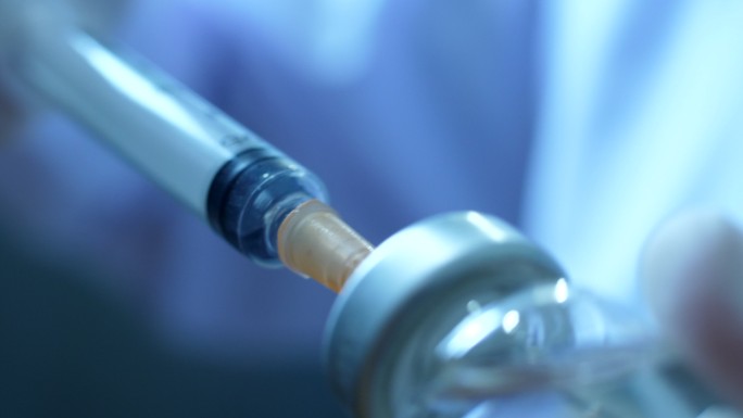 注射器的特写镜头安瓿新冠疫苗疫情防护