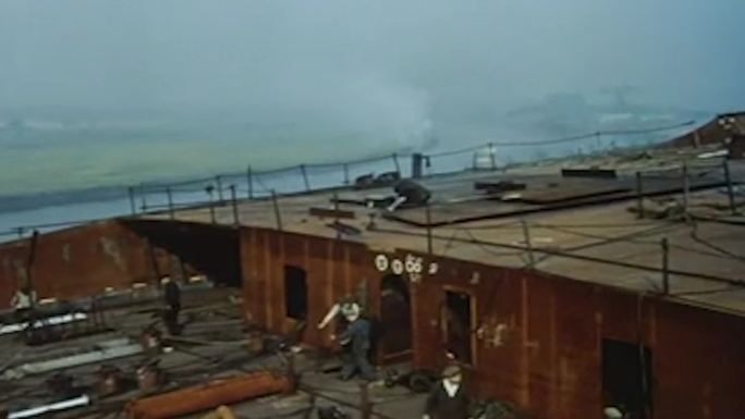 40年代造船厂、邮轮下水