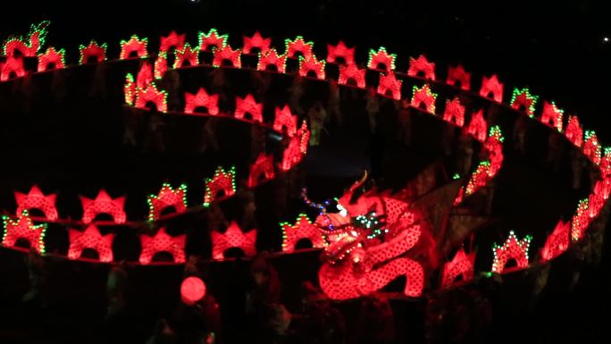 中国传统节日元宵节舞龙板凳龙灯会素材