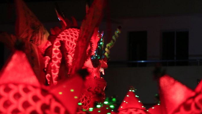 中国传统节日元宵节灯会舞龙板凳龙原素材