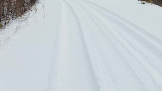 第一视角摩托车电动车冰天雪地骑行