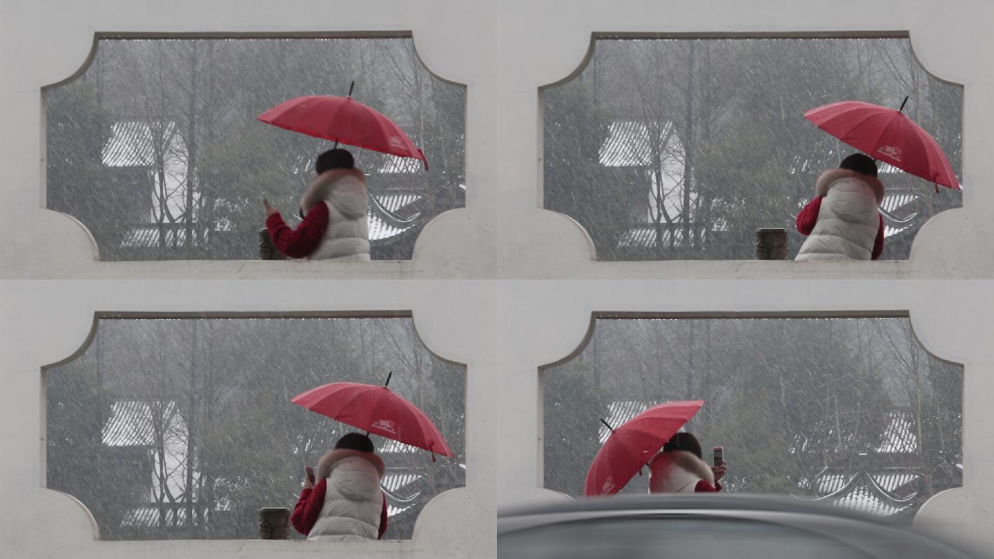 下雪天下雪红色雨伞女孩背影原素材