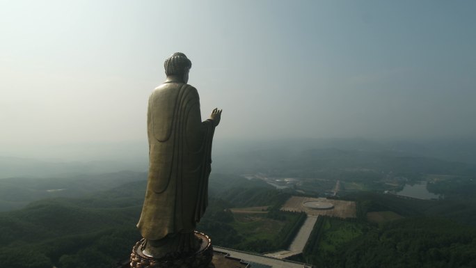 平顶山鲁山大佛侧面